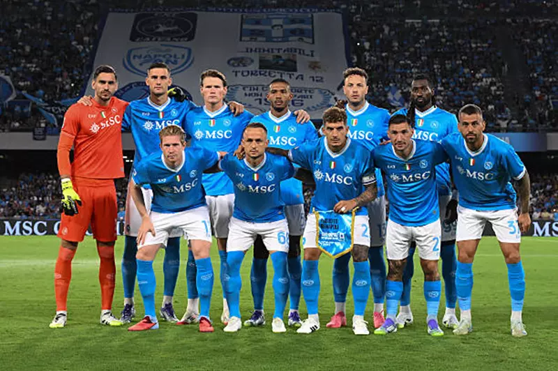 نابولي الأعلى وإنتر يتراجع.. قيمة تشكيلات أندية الدوري الإيطالي